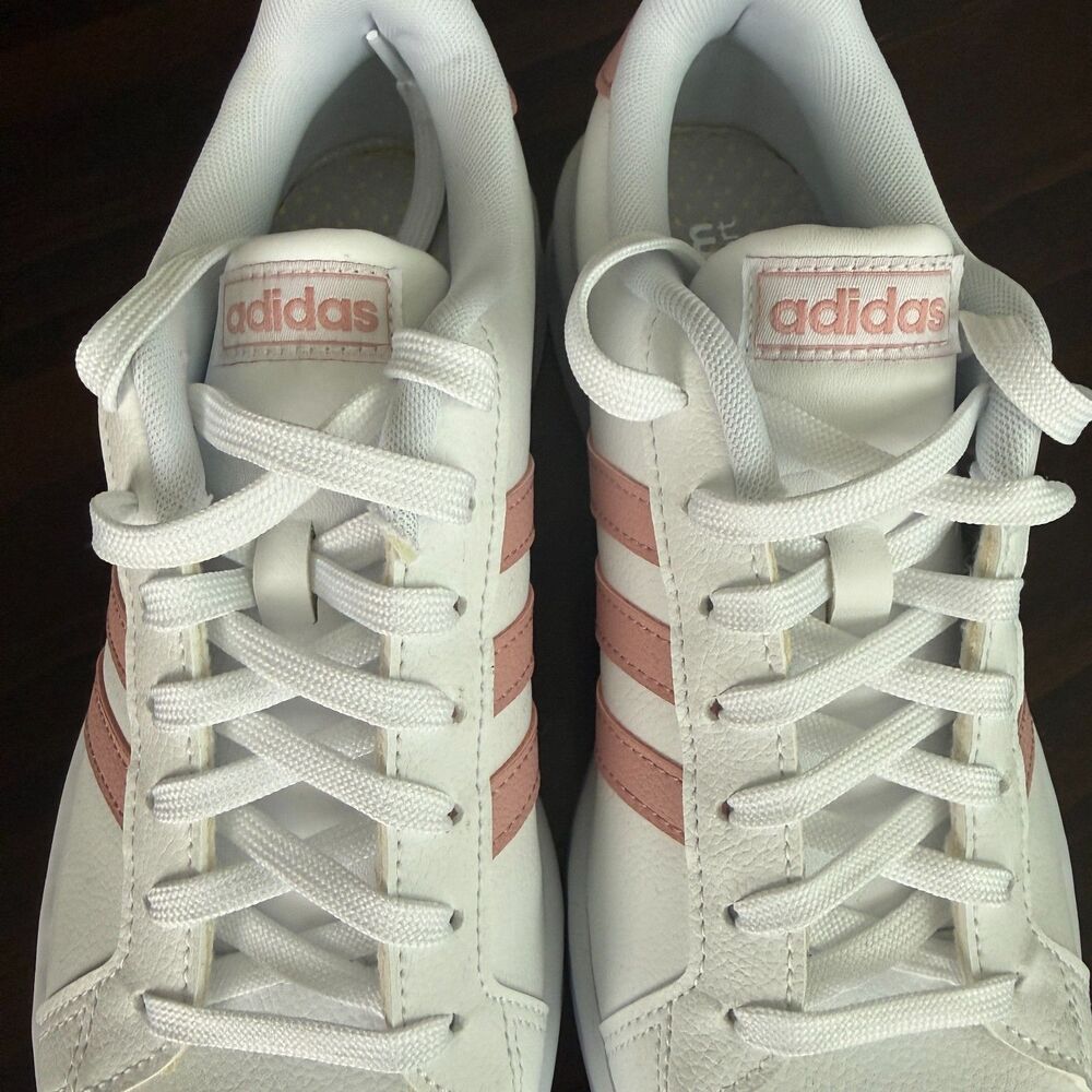 Size 8 - Adidas Women's Grand Court Base Tennis Shoes NWB - Picture 3 of 10